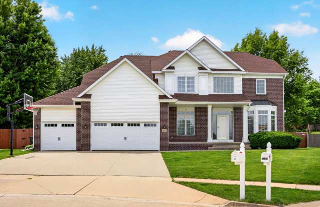 SPACIOUS LIVING!!  4 Bedrooms, 2.5 Bathrooms Home in Des Moines! photos photos