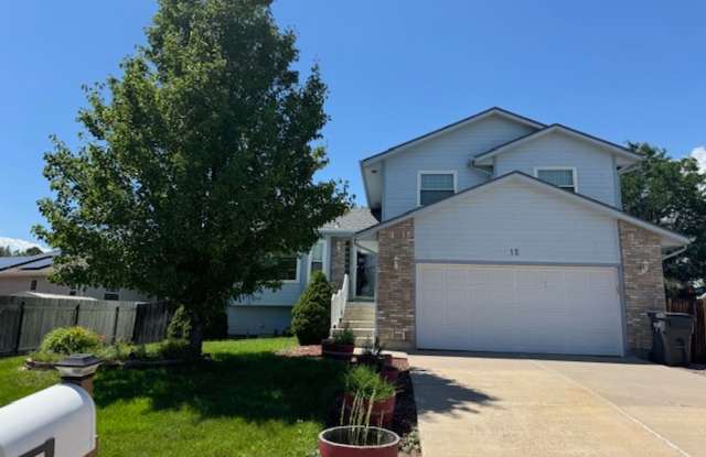 ALL PROSPECTIVE TENANTS MUST SUBMIT A $58 NON-REFUNDABLE APPLICATION FEE PER APPLICANT ONLINE AND BE PRE-QUALIFIED PRIOR TO ANY SHOWINGS photos photos