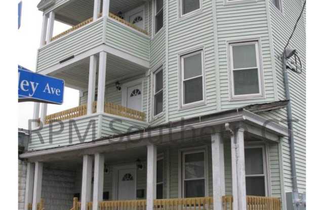 Madison 793-2 Gallery 1