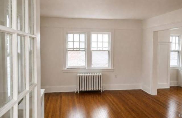253 Fulton Avenue Gallery 3