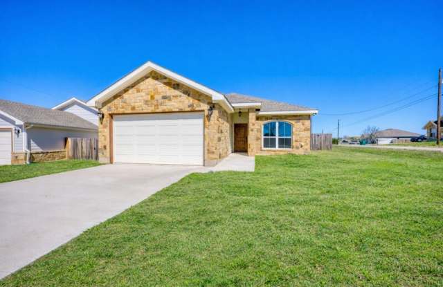 1516 Stonecrest Drive Gallery 1