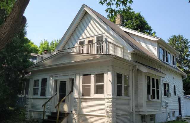 6522 West Mequon Road - 6522 West Mequon Road, Mequon, WI 53092