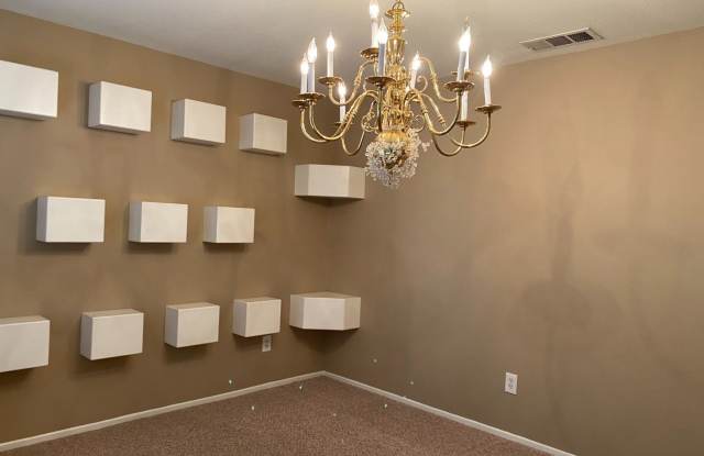 2657 Surrey Drive Gallery 4