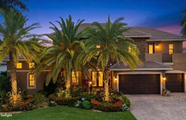 10771 Versailles Boulevard photos photos
