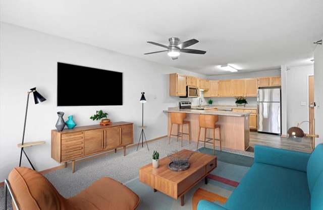 Creekside Commons Apartments Gallery 3