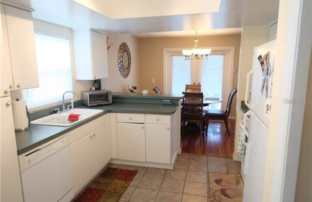 9729 FOX HOLLOW ROAD Gallery 4