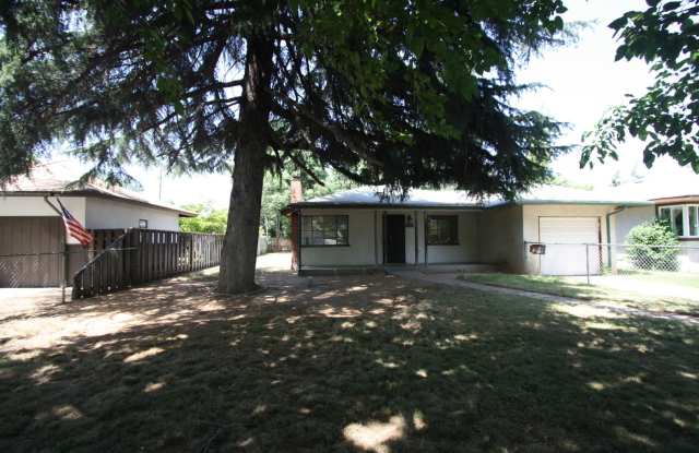 SPACIOUS 3 BEDROOM HOME...COMING SOON!!! - 1025 East Saginaw Way, Fresno, CA 93704