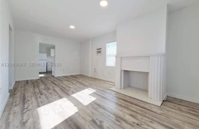 1922 NW 1st St Gallery 2