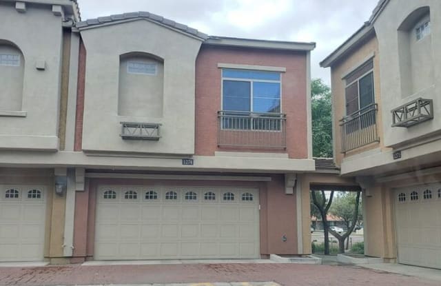 240 West Juniper Avenue - 240 W Juniper Ave, Gilbert, AZ 85233