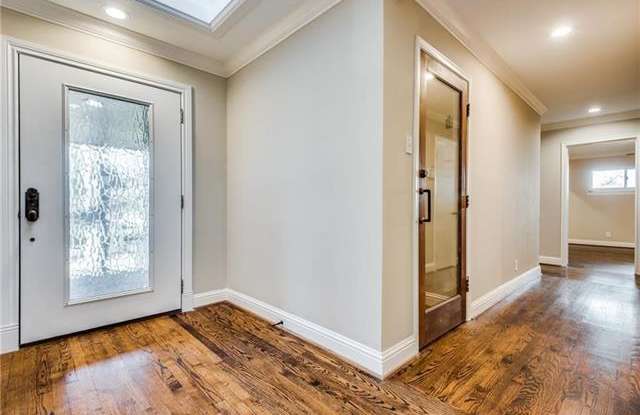 7538 Baxtershire Drive Gallery 4