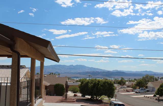 Remodeled 3 Bed 2 Bath Long Term Rental! photos photos