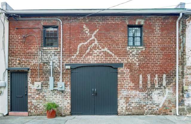 205 W Jones Lane photos photos