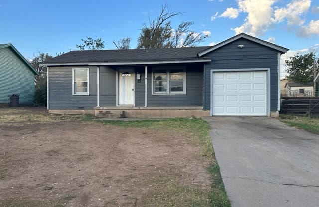 2213 Hickory Street - 2213 Hickory Street, Amarillo, TX 79107
