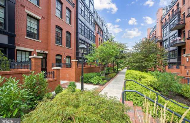1701 16TH STREET N - 1701 16th Street North, Arlington, VA 22209
