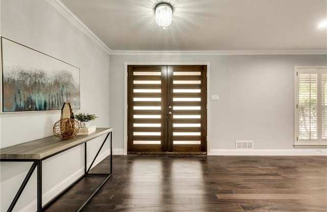 9474 Sherwood Glen Gallery 2
