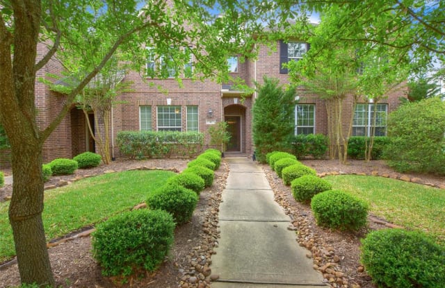 11 Umbria Lane - 11 Umbria Ln, The Woodlands, TX 77382