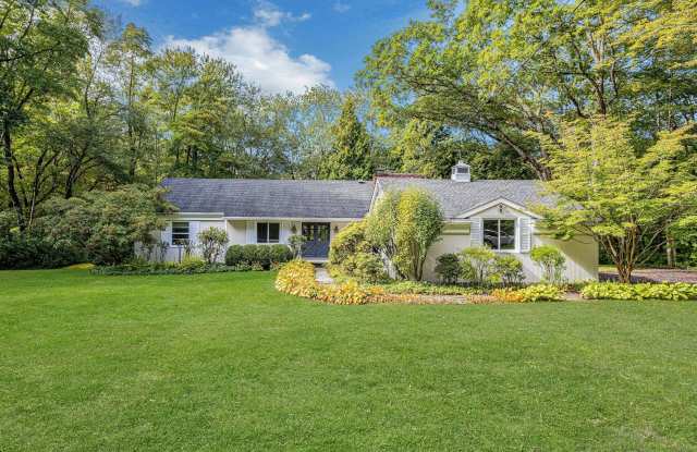 261 Linden Tree Road photos photos