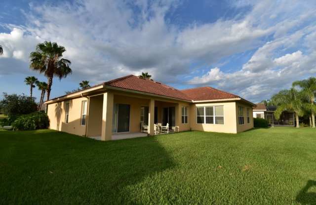 Spacious 3 bedroom 2.5 bath home in Solivita Community 55+ Resort Style Gallery 4