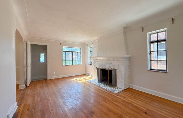 Newly Renovated 3 Bed 1 Bath Westside Home! photos photos