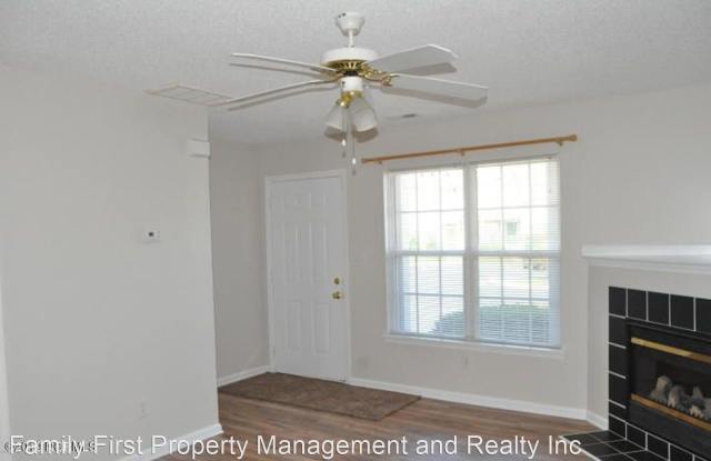 108 Woodlake Court Gallery 3