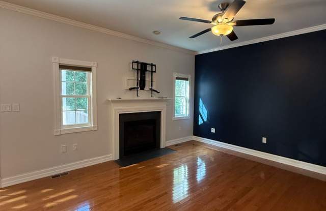 Luxury 5 Bedroom Home with Finished Basement Suite, Covered Deck & EV Charger in Parkville Gallery 4
