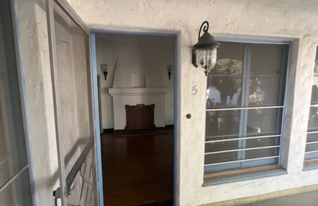 1407 N. Hobart Blvd. photos photos