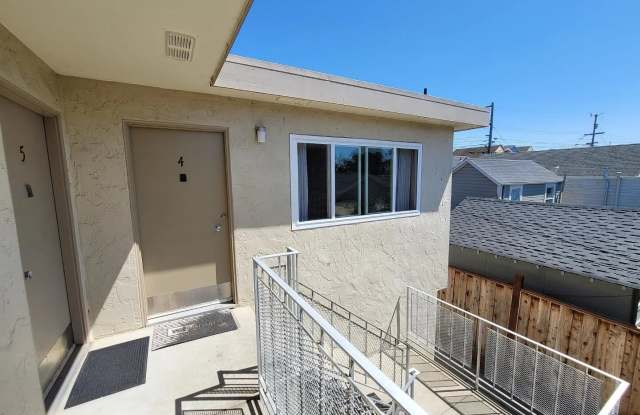 454 Railroad Ave photos photos