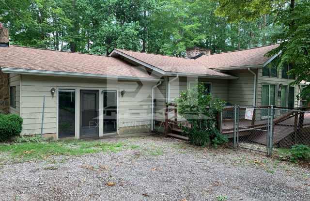 Lakeview Ranch Located in a Quiet Neighborhood photos photos