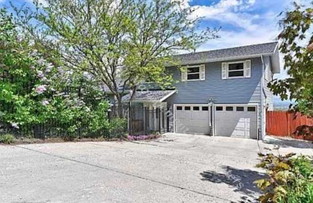 5 Bedroom 3-1/2 Bath House For Rent Gallery 3