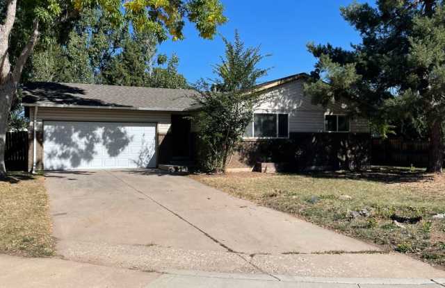 Spacious Ranch in Cul-De-Sac in West Ft Collins - Huge Yard Gallery 1