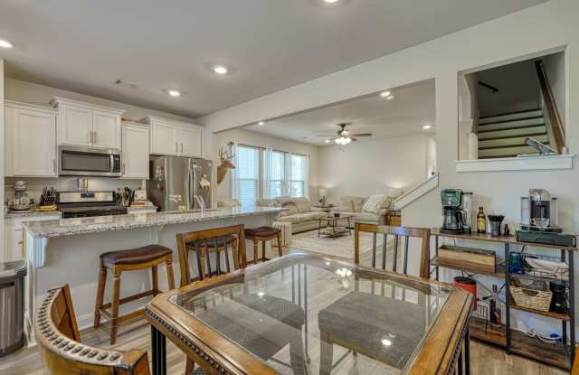 1376 Maplesmith Way Gallery 4