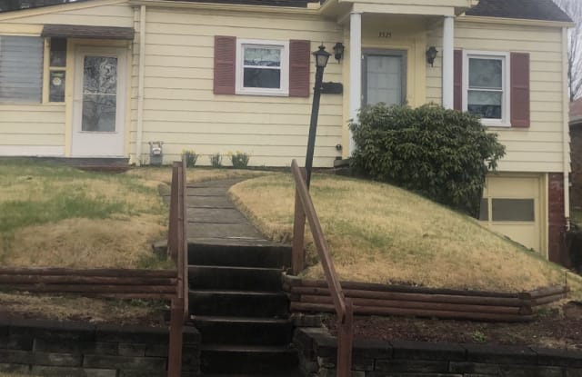 3525 Buchanan Way - 3525 Buchanan Way, Weirton, WV 26062