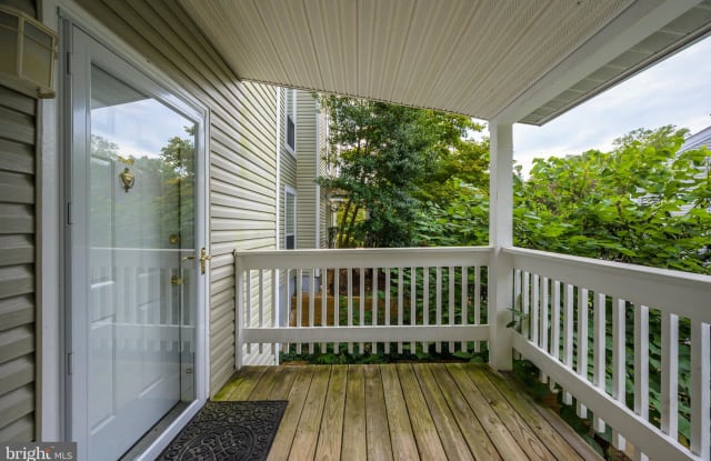 12018 CARDAMOM DRIVE - 12018 Cardamom Drive, Lake Ridge, VA 22192