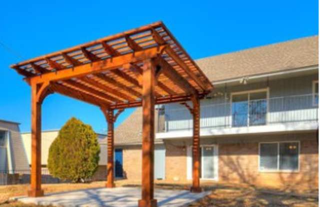 MacArthur Place photos photos