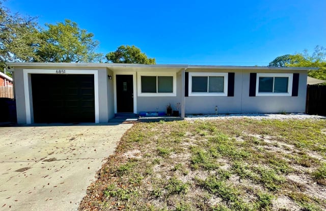 6851 12th St N photos photos
