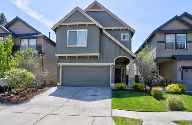 ARTS & CRAFTS GORGEOUS 2 STORY 3 BEDROOM + OFFICE 2.5 BATH. POOL, CLUBHOUSE, TENNIS INCLUDED! photos photos