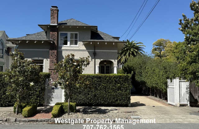 Gorgeous Brainerd Jones Designed 4/3 West Petaluma Home - 109 7th Street photos photos