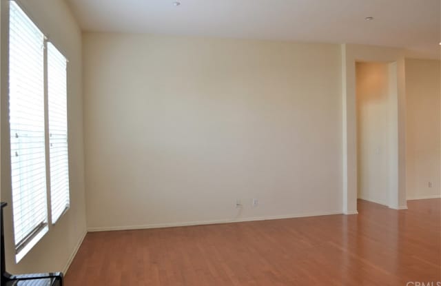 2257 Chaffee Street Gallery 4