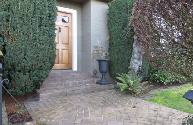 2210 N Tacoma Ave - 2210 North Tacoma Avenue, Tacoma, WA 98403