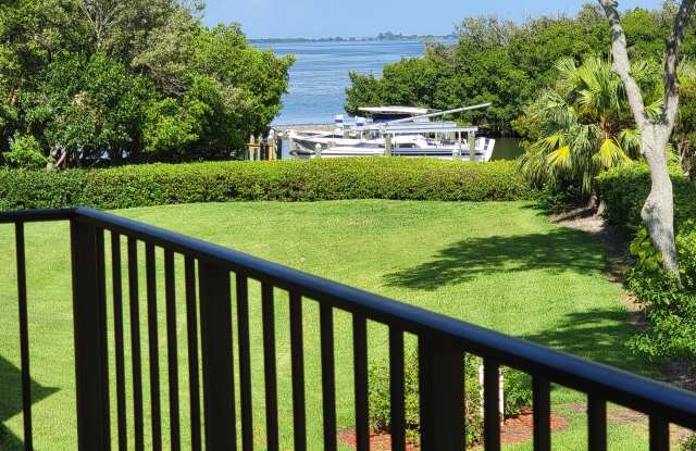 1515 Pinellas Bayway S Apt C38 Gallery 2