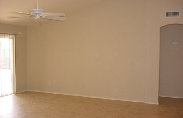 4201 East San Remo Avenue Gallery 3