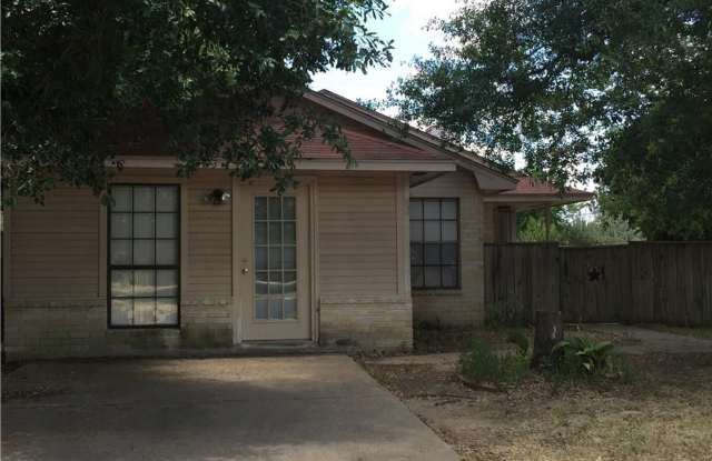 Beautiful home available 7/17/2025! - 3413 Dallis Drive, College Station, TX 77845 Beautiful home available 7/17/2025! - 3413 Dallis Drive, College Station, TX 77845