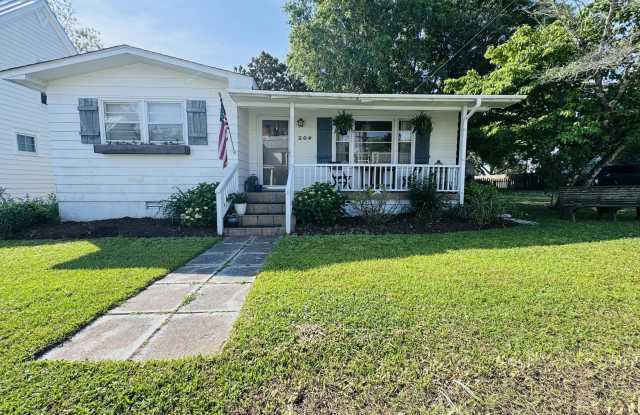 209 S Walnut Street photos photos