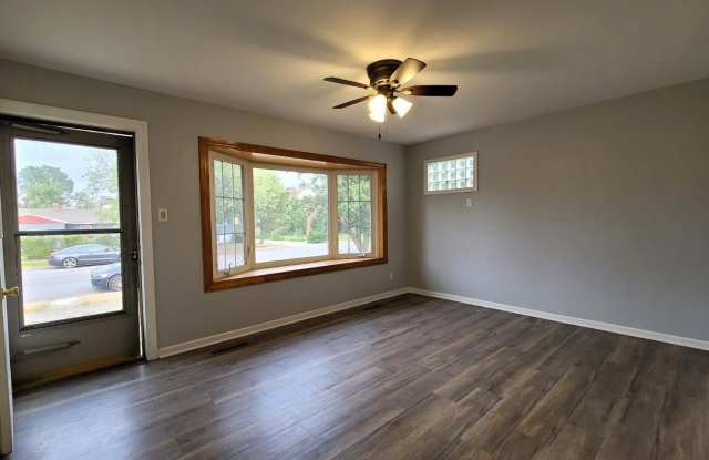 2716 White Oak Avenue Gallery 4