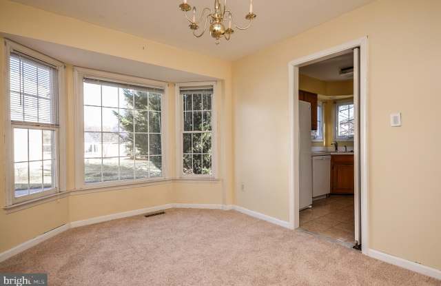 6815 LANDON COURT Gallery 3