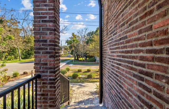 Harborview Townhouse Gallery 3