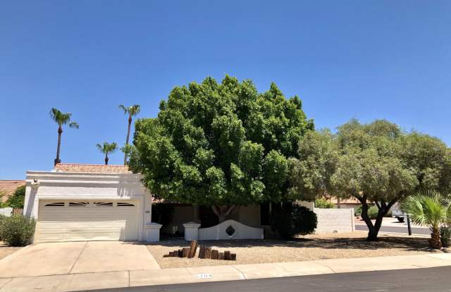 6704 W TOPEKA Drive - 6704 West Topeka Drive, Glendale, AZ 85308