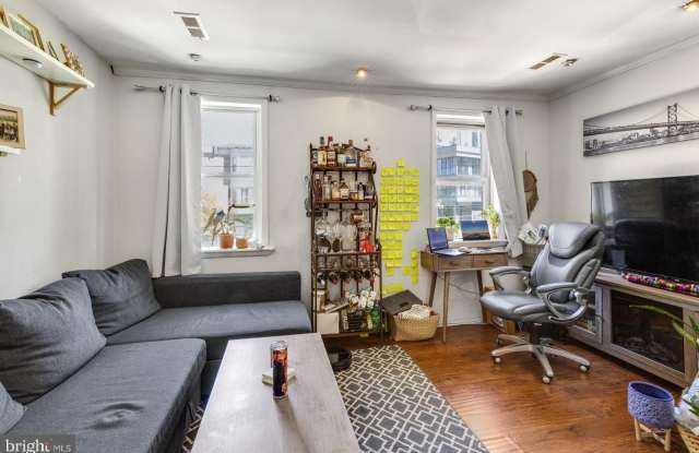 238 W GIRARD Avenue photos photos