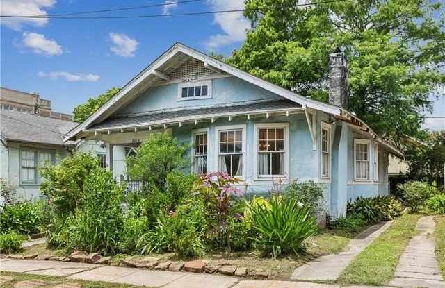 2216R JOSEPH Street Gallery 2