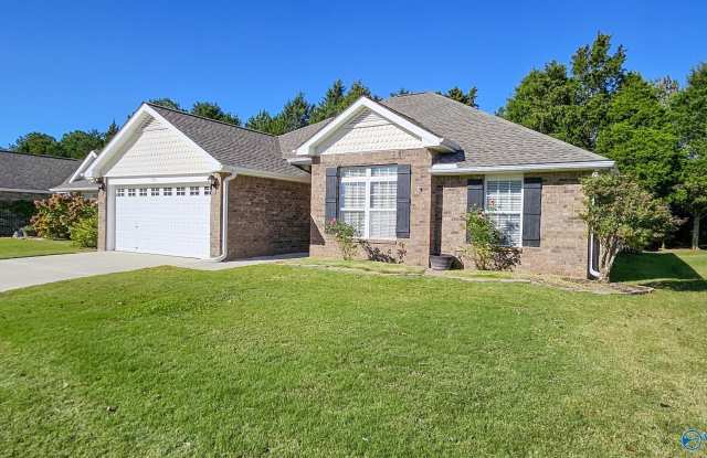 111 Artesian Lane - 111 Artesian Lane Northwest, Huntsville, AL 35758